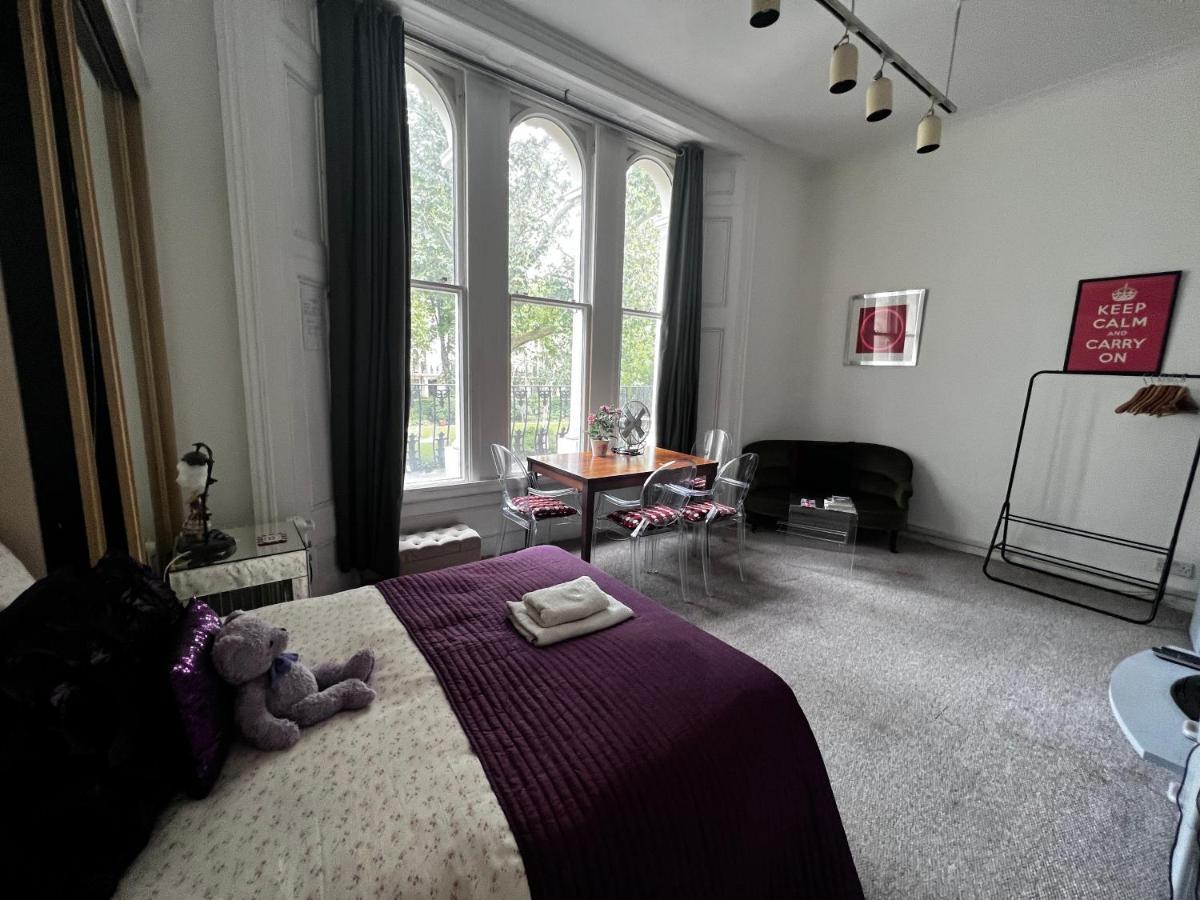 Hyde Park Studio Has Private Balcony With Tranquil Garden View Londres Exterior foto
