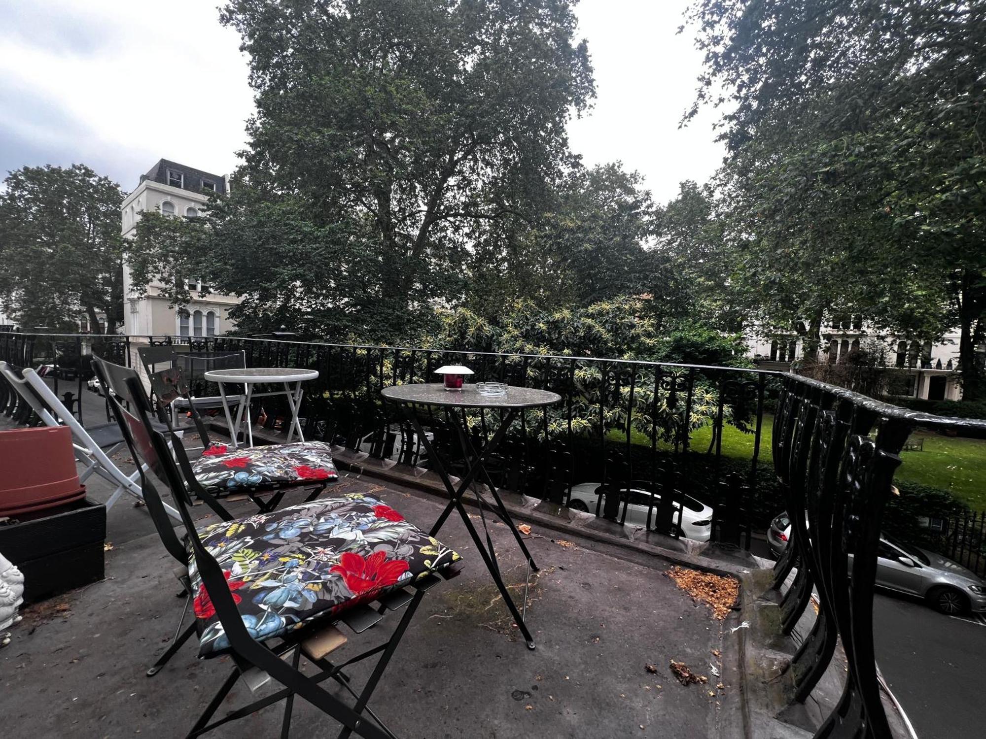 Hyde Park Studio Has Private Balcony With Tranquil Garden View Londres Exterior foto